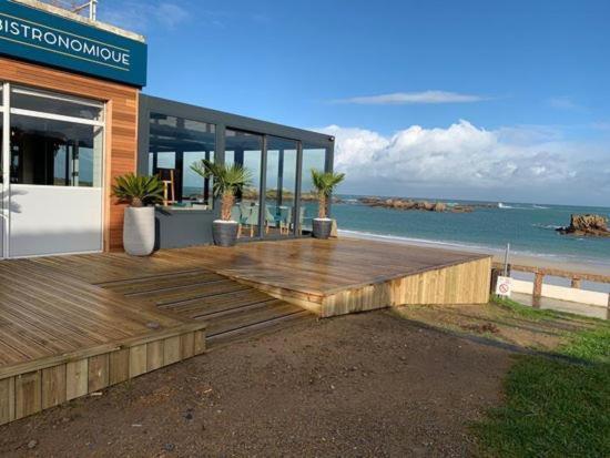 Appt Les Pieds Dans L'Eau Apartment Tregastel Exterior photo